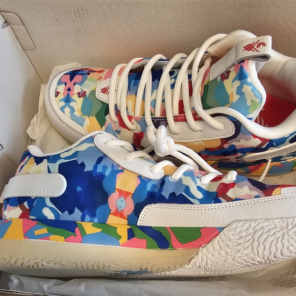 Colorful Athletic Men's Sneakers - Picture 8 of 9